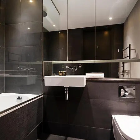 New Build-Air Con-2 Bedroom-Two Bathrooms Apt 4 London Exterior photo