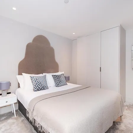 New Build-Air Con-2 Bedroom-Two Bathrooms Apt 4 London Exterior photo