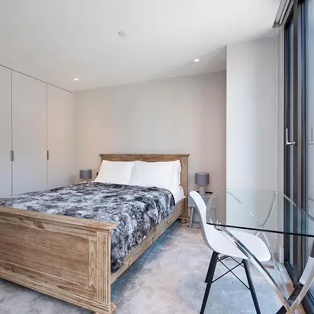 New Build-Air Con-2 Bedroom-Two Bathrooms Apt 4 London Exterior photo